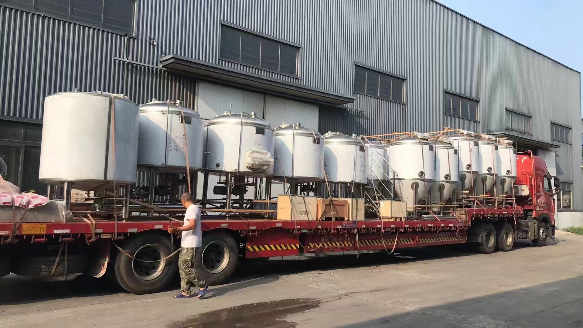 保定精酿啤酒设备厂—精酿啤酒设备